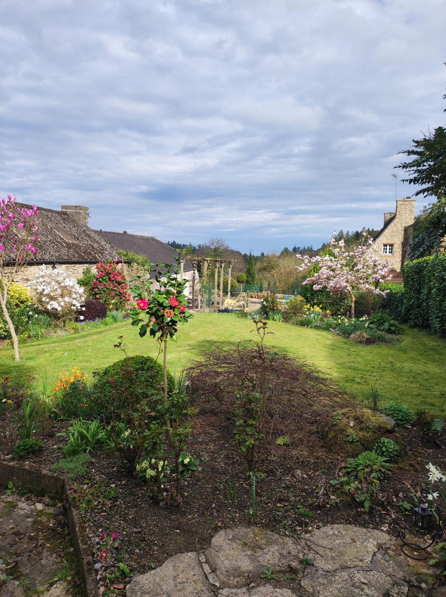 Rose Cottage Huelgoat Exterior photo
